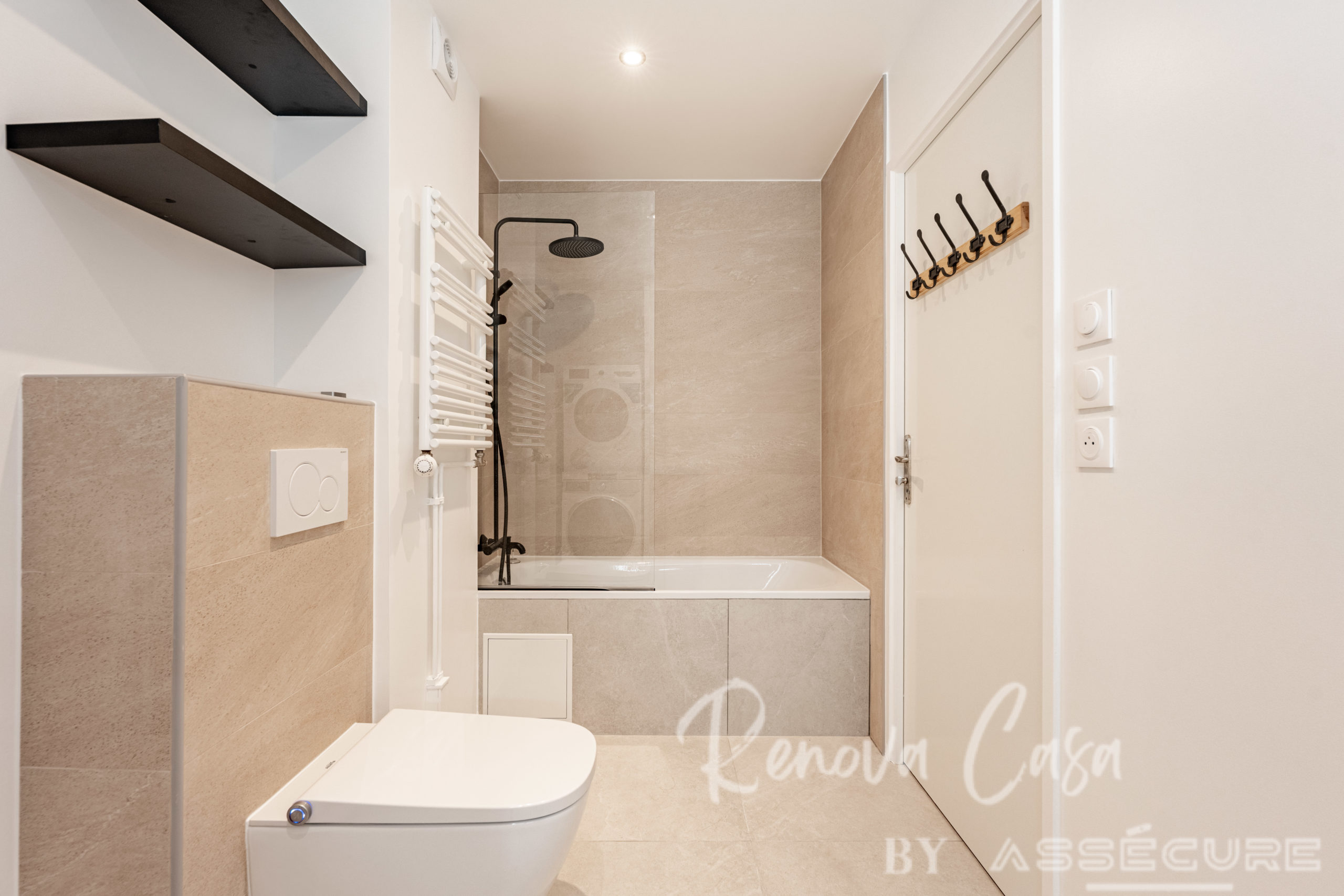 Rénovation intérieure d’une salle de bains à Antony avec wc japonais